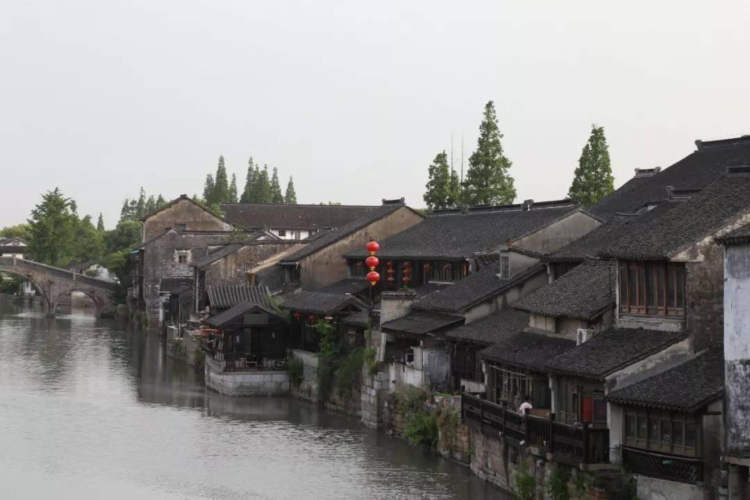 烟台招远市堡子村：小山村里翰墨飘香
